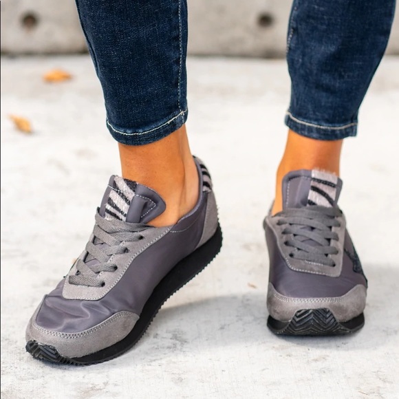 Vintage Grey Sequin Star & Zebra Stripe Sneakers - Picture 3 of 8